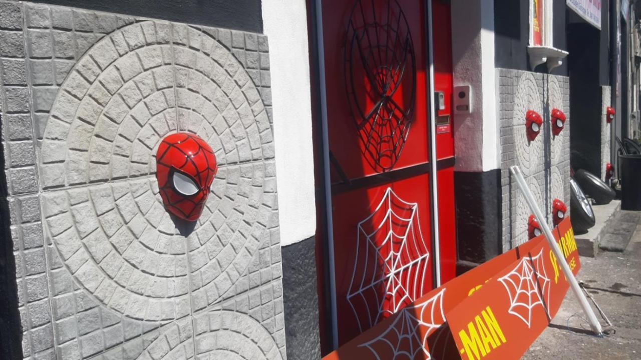Spiderman House Hotel Катания Екстериор снимка